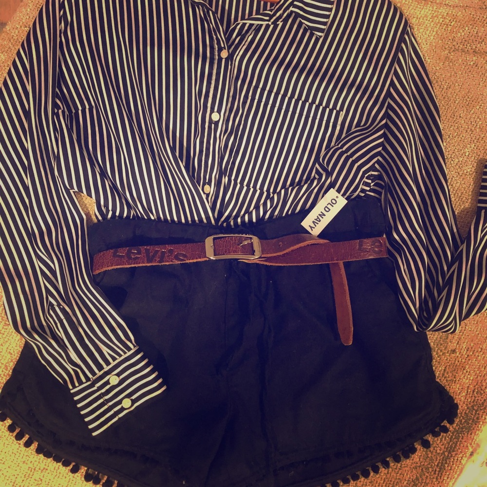NWT stopped Old Navy Black White Button Blouse XL